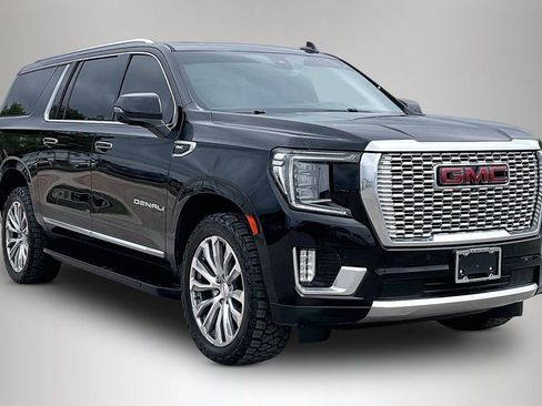 Used 2021 GMC Yukon XL Denali w/ LPO, Illumination Package AWD/4WD image 1