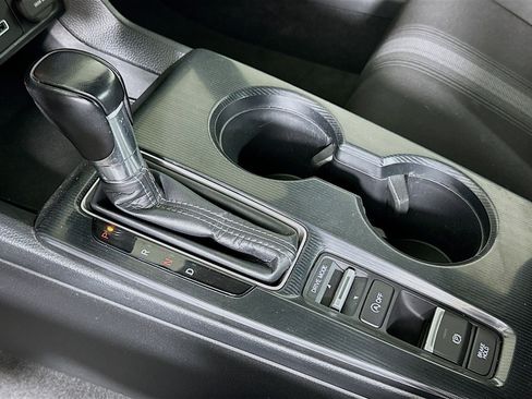 Used 2023 Honda Civic Sport image 23