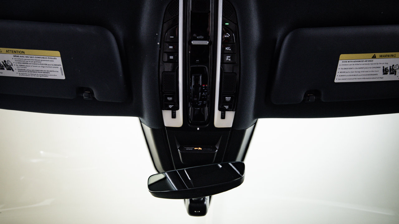Certified 2022 Porsche Cayenne Coupe AWD/4WD image 20