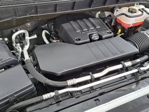 Used 2025 Chevrolet Silverado 1500 W/T w/ WT Value Package RWD image 27