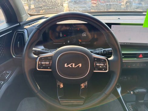 Used 2024 Kia Sorento S FWD image 12
