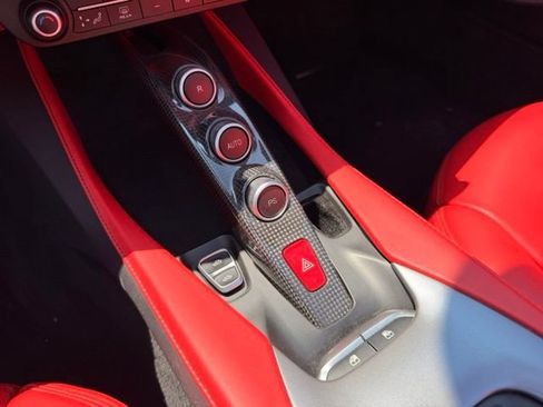 Used 2020 Ferrari Portofino RWD image 28