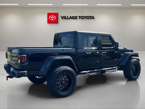 Used 2022 Jeep Gladiator Sport AWD/4WD image 5