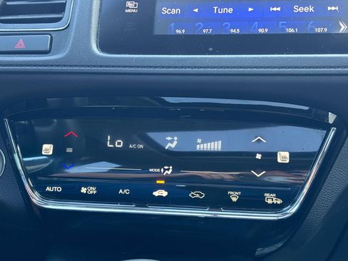 Used 2018 Honda HR-V EX image 22