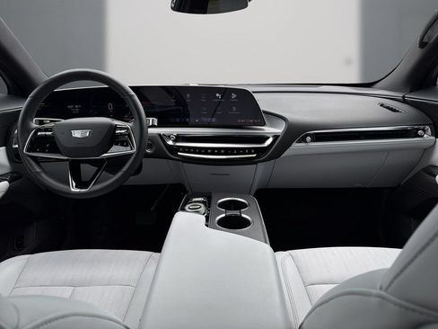 Certified 2024 Cadillac Lyriq Sport RWD image 17