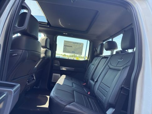 New 2026 Ford F350 Platinum w/ Tremor Off-Road Package AWD/4WD image 22