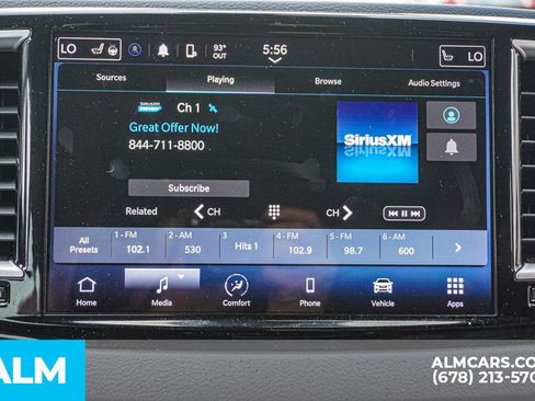 Used 2023 Chrysler Pacifica Touring-L FWD image 45
