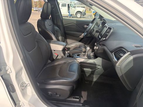 Used 2019 Jeep Cherokee Limited w/ Safetytec Group image 33