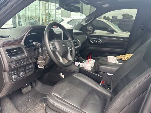 Used 2023 Chevrolet Suburban Z71 w/ Luxury Package image 6