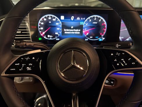 New 2026 Mercedes-Benz GLS 450 4MATIC image 24