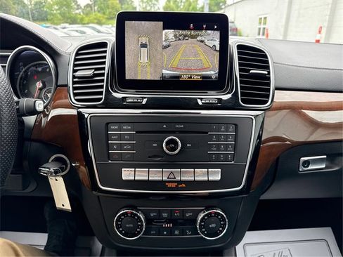 Used 2018 Mercedes-Benz GLS 450 4MATIC image 34