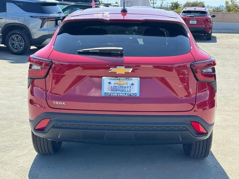 New 2026 Chevrolet Trax LS FWD image 4