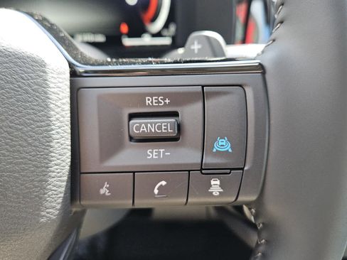 New 2026 Nissan Pathfinder Platinum FWD image 13