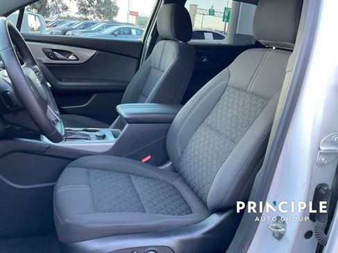 Used 2020 Chevrolet Blazer LT image 12
