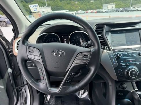 Used 2018 Hyundai Santa Fe AWD w/ SE Ultimate Tech Package 03 image 12