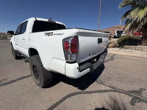 Used 2021 Toyota Tacoma TRD Sport w/ Technology Package RWD image 3