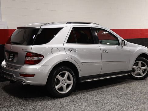 Used 2009 Mercedes-Benz ML 550 4MATIC image 8