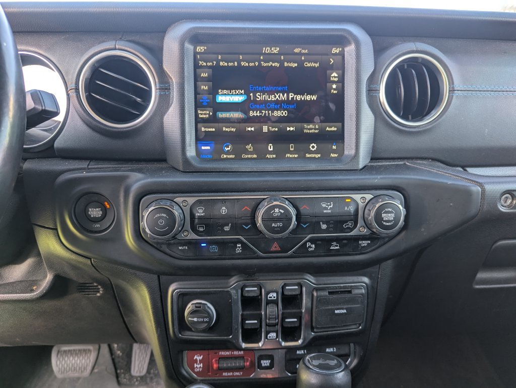 Used 2021 Jeep Wrangler Unlimited Rubicon 4xe w/ Cold Weather Group AWD/4WD image 17