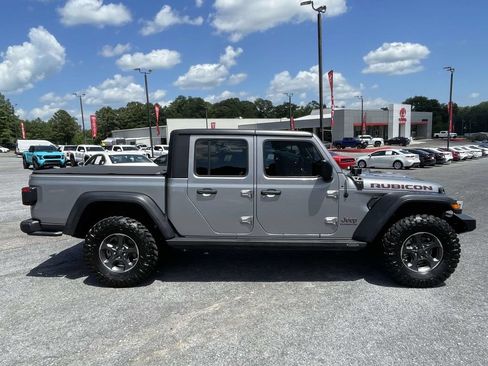 Used 2020 Jeep Gladiator Rubicon AWD/4WD image 2