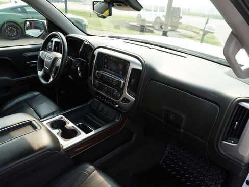 Used 2015 GMC Sierra 1500 SLT w/ SLT Crew Cab Value Package AWD/4WD image 31