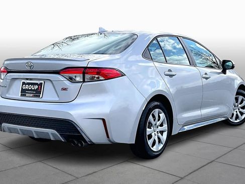 Used 2021 Toyota Corolla SE image 12
