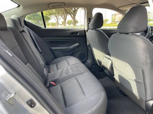 Used 2024 Nissan Altima 2.5 SV FWD image 26