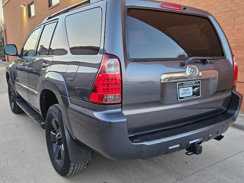 Used 2007 Toyota 4Runner Sport AWD/4WD image 6