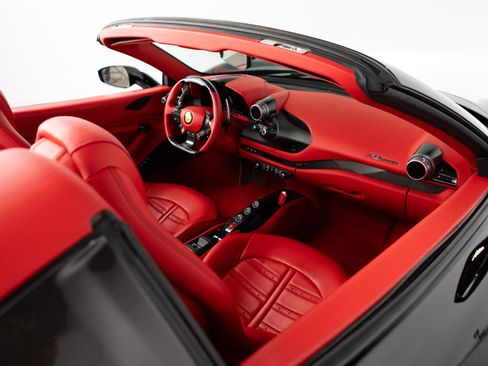 Certified 2021 Ferrari F8 Tributo image 94