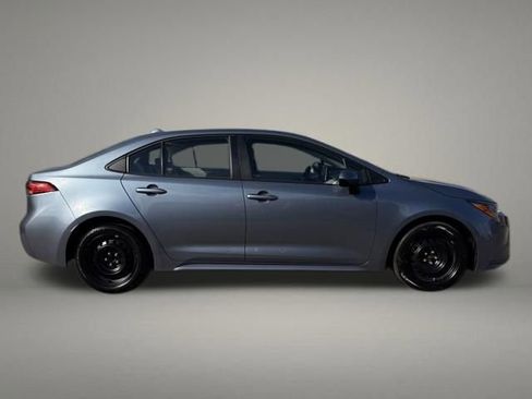 Used 2021 Toyota Corolla LE w/ Carpet Mat Package (TMS) image 6