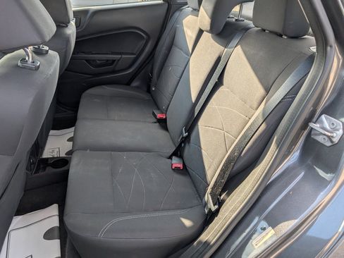 Used 2015 Ford Fiesta SE image 22