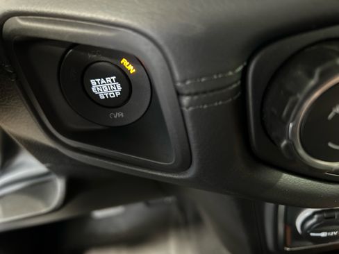 New 2026 Jeep Gladiator Sport AWD/4WD image 27