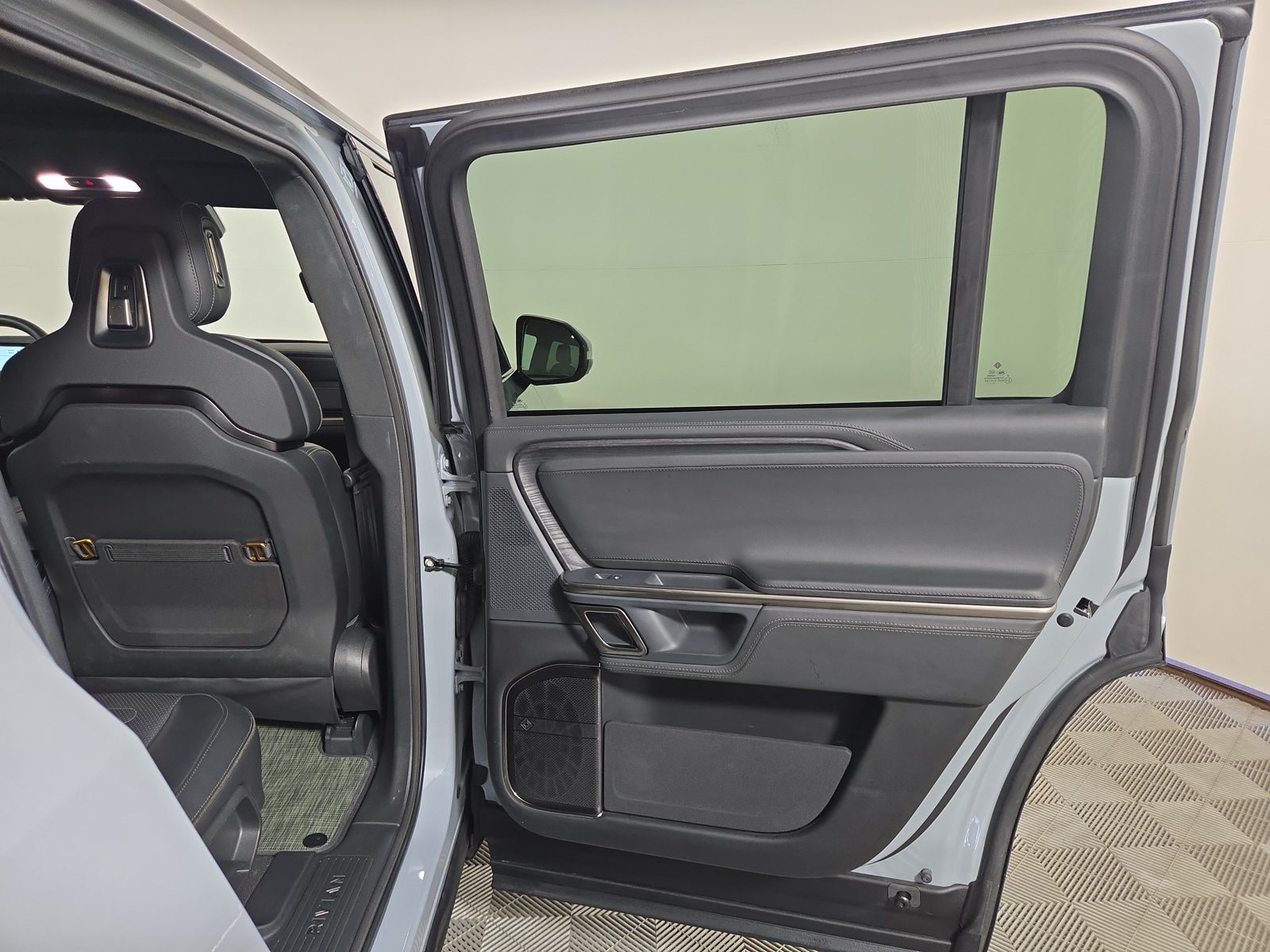 Used 2024 Rivian R1S Adventure Quad AWD/4WD image 19