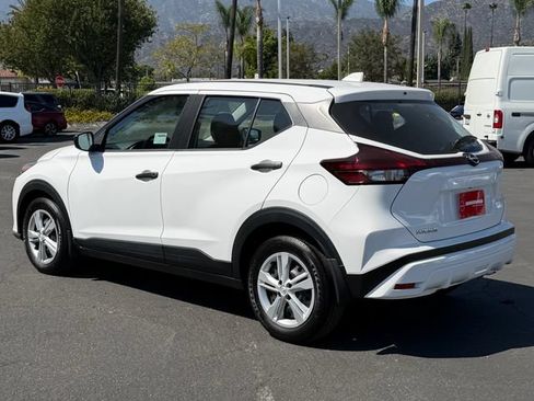 Used 2025 Nissan Kicks Play S FWD image 5
