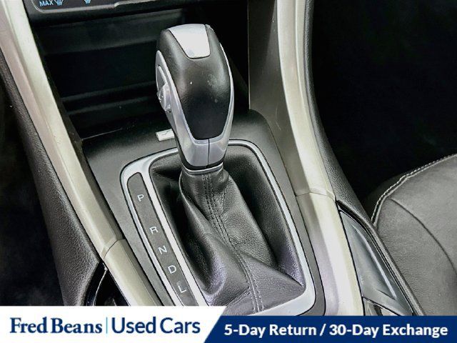 Used 2015 Ford Fusion SE w/ Equipment Group 502A FWD image 17