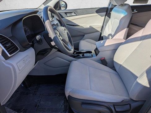 Used 2019 Hyundai Tucson SE image 11