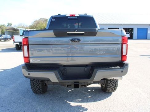 Used 2022 Ford F250 Lariat w/ Tremor Off-Road Package image 9