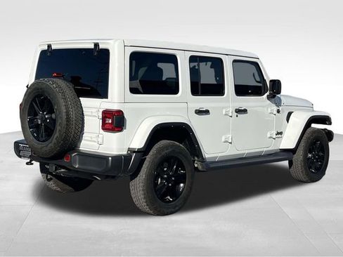 Used 2021 Jeep Wrangler Unlimited Sahara image 7