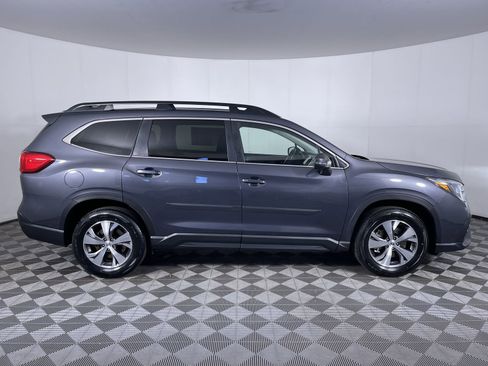 Used 2023 Subaru Ascent Premium w/ Convenience Package image 10
