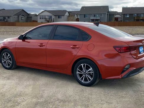 Used 2023 Kia Forte LXS w/ LXS Technology Package image 6