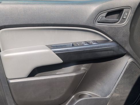 Used 2020 Chevrolet Colorado W/T image 27