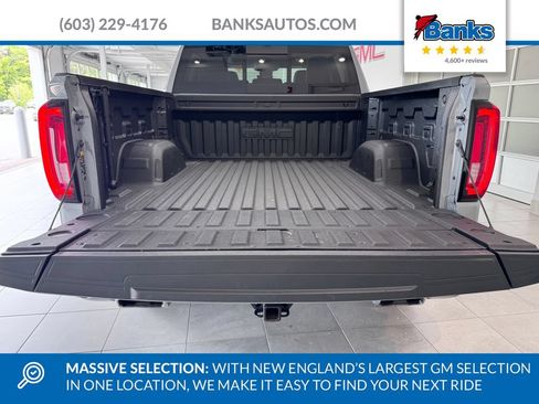 Used 2025 GMC Sierra 1500 Denali w/ Denali Reserve Package AWD/4WD image 8