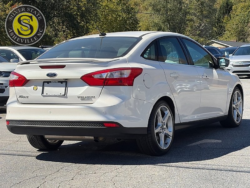 Used 2013 Ford Focus Titanium w/ Titanium Handling Pkg FWD image 6