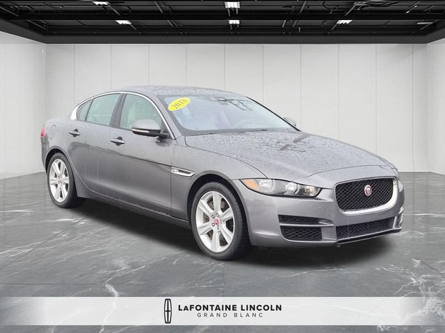 Used 2018 Jaguar XE Premium AWD/4WD image 7
