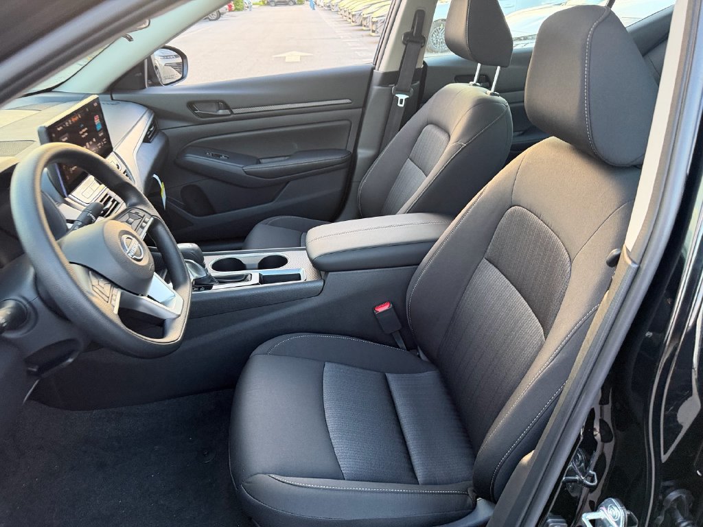 New 2026 Nissan Altima 2.5 SV w/ SV Special Edition Package FWD image 10