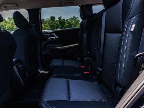 New 2025 Mitsubishi Outlander ES image 21