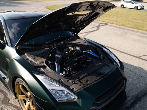 Used 2012 Nissan GT-R Premium AWD/4WD image 36