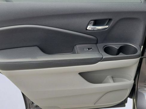 Used 2019 Honda Pilot LX image 8