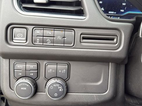 Used 2023 Chevrolet Tahoe Premier image 18