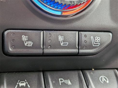 Used 2021 GMC Sierra 1500 AT4 w/ AT4 Value Package image 24