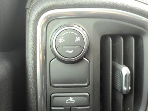 Used 2019 Chevrolet Silverado 1500 LT w/ Texas Edition RWD image 33